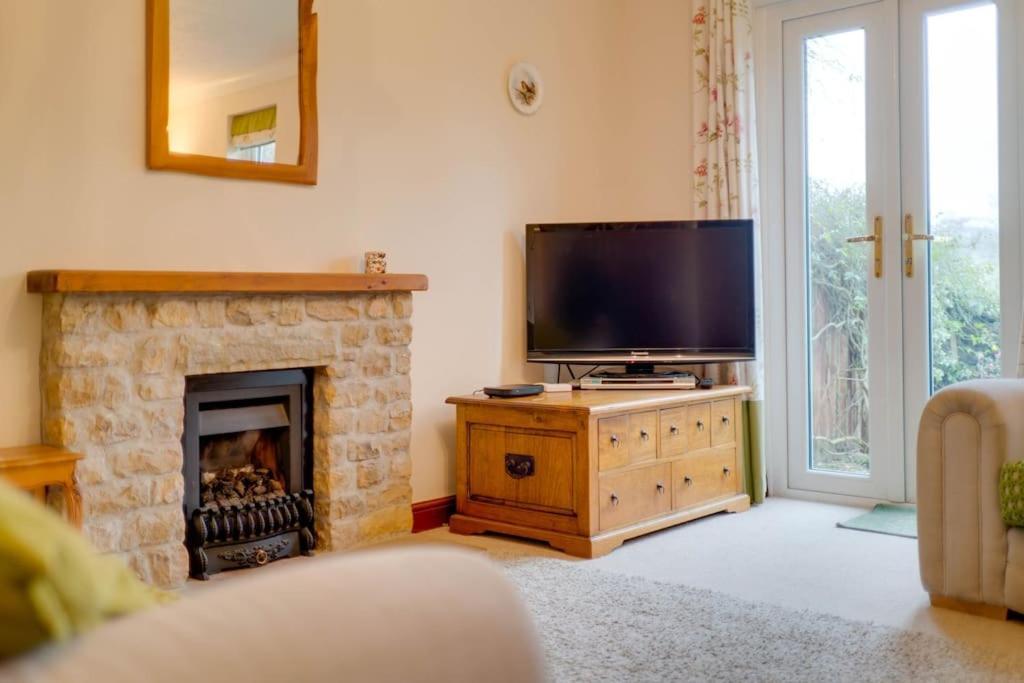 Barley Cottage Whittington  Exterior photo