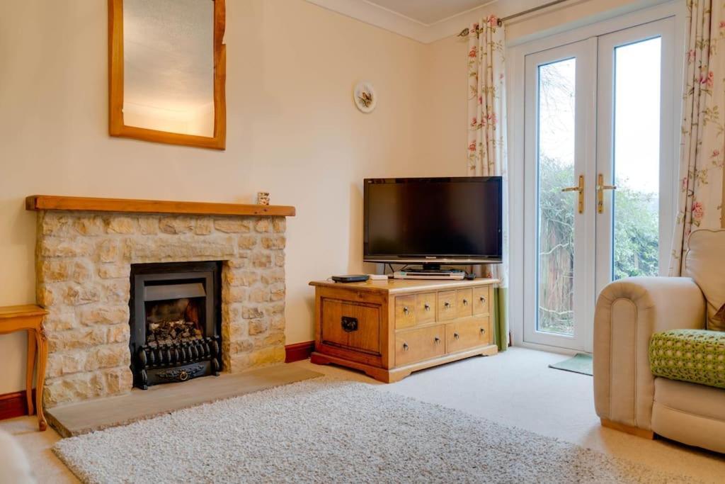 Barley Cottage Whittington  Exterior photo